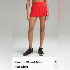 Lululemon Pleat to street mid-rise skirt